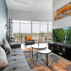 Serene loft style 2Bth | Gym | Parking | Workspace