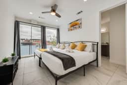 Metro View 2BR | Free Parking I King Bed Workspace - Image 5