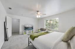 Tranquil 3BR I Free Parking I Workspace - Image 4