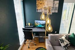 Trendy 3BR | Parking | Workspace - Image 3