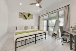Urban Sky 2BR I Parking I King Bed I Workspace - Image 5
