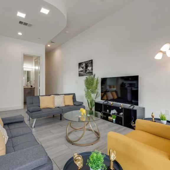Modern 2BR | Gym | Parking | Workspace - Image 1