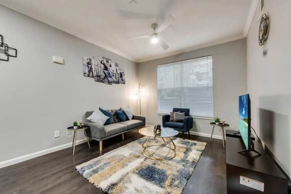 Modern 1BR I Pool I Gym I Free Parking I Workspace - Image 2