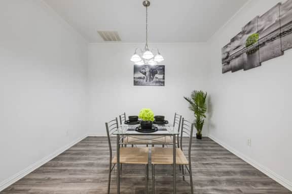 Tranquil 3BR I Free Parking I Workspace - Image 2