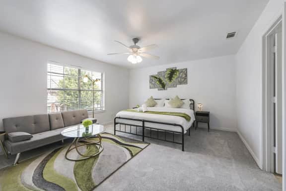 Tranquil 3BR I Free Parking I Workspace - Image 5